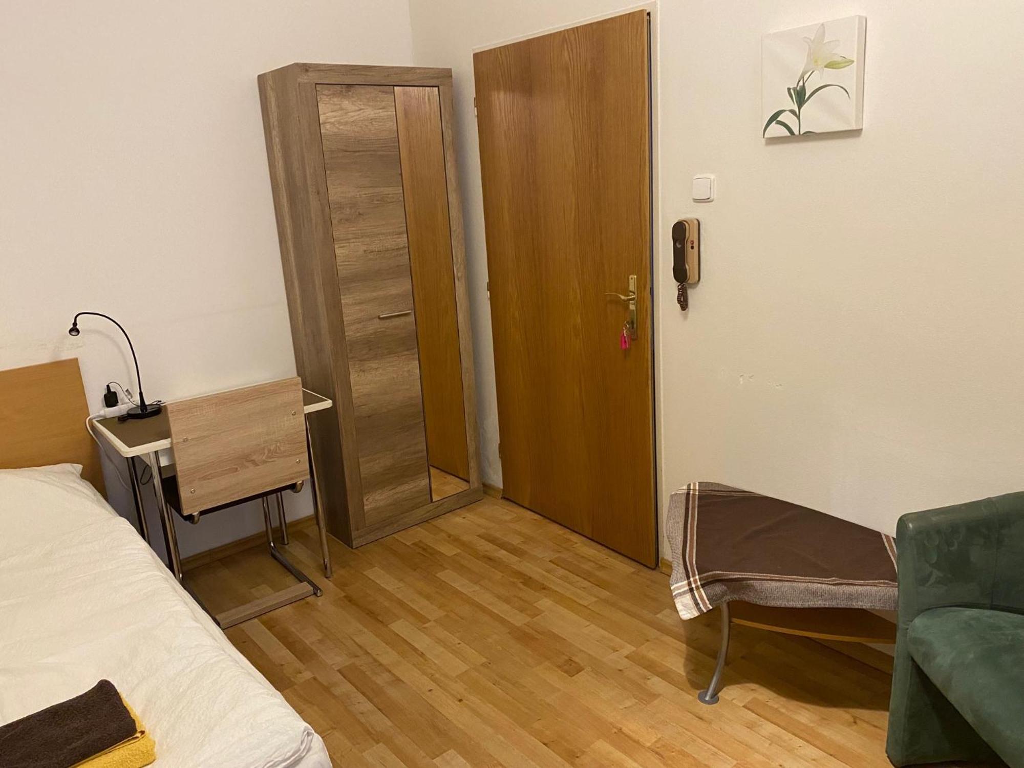Apartmany - Penzion Smetanka Ceske Budejovice Dış mekan fotoğraf