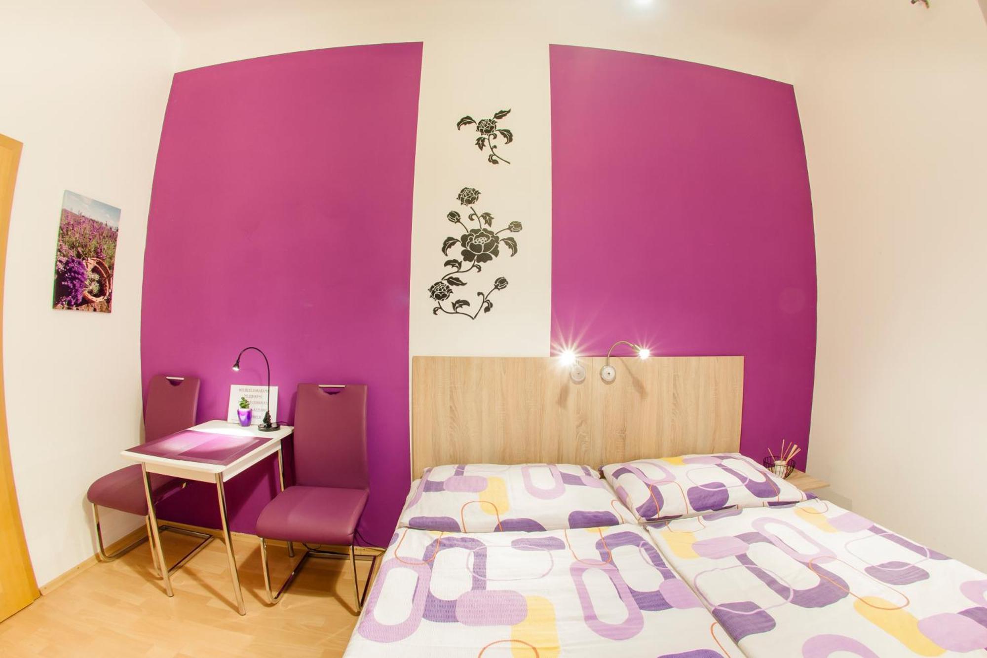 Apartmany - Penzion Smetanka Ceske Budejovice Dış mekan fotoğraf