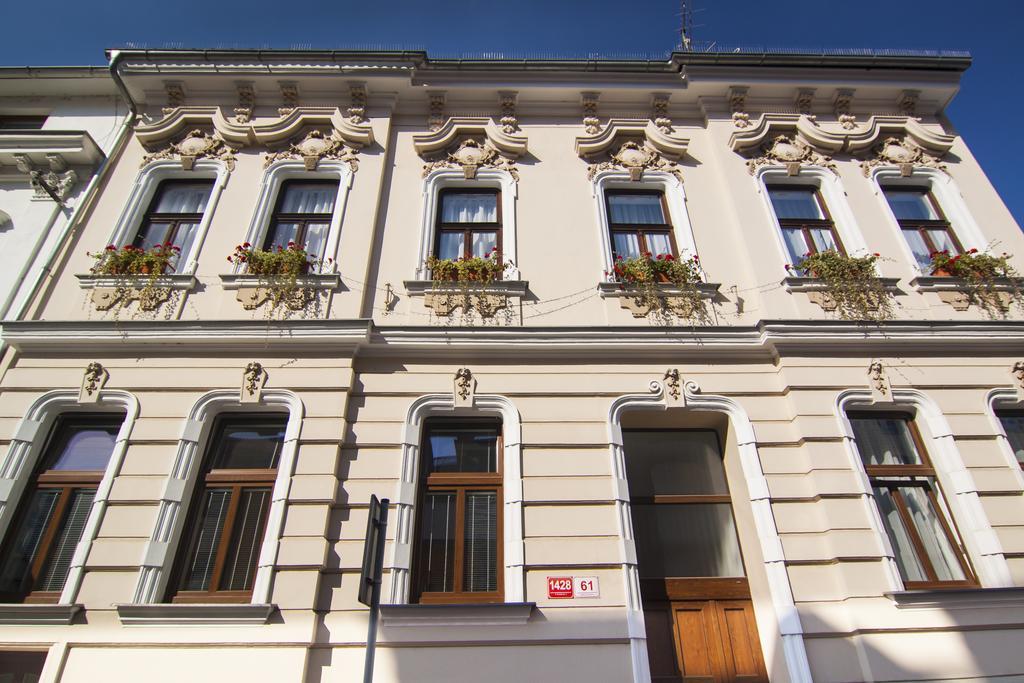 Apartmany - Penzion Smetanka Ceske Budejovice Dış mekan fotoğraf