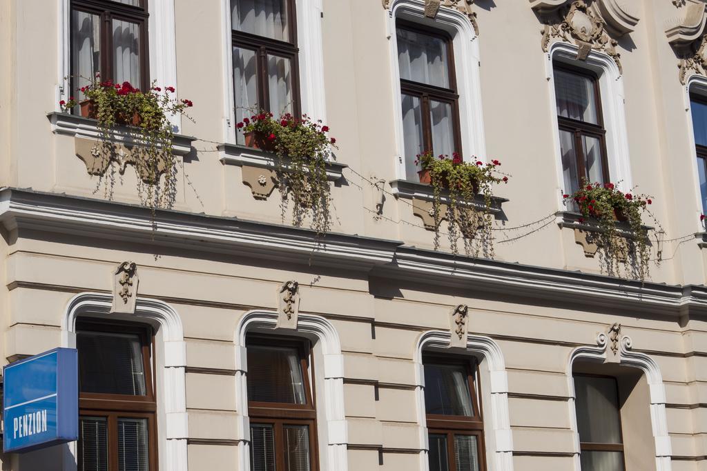 Apartmany - Penzion Smetanka Ceske Budejovice Dış mekan fotoğraf