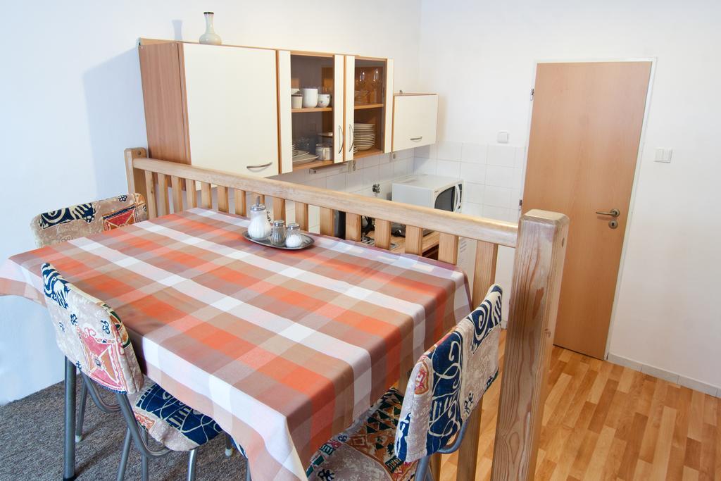Apartmany - Penzion Smetanka Ceske Budejovice Dış mekan fotoğraf